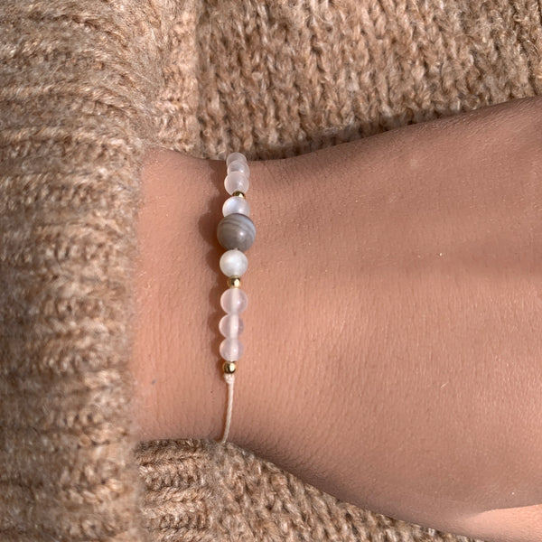 Schutzstein für die SCHWANGERSCHAFT & GEBURT Armband • Pregnancy • Botswana Achat • Mondstein • babyparty Geschenk • 14k gold filled