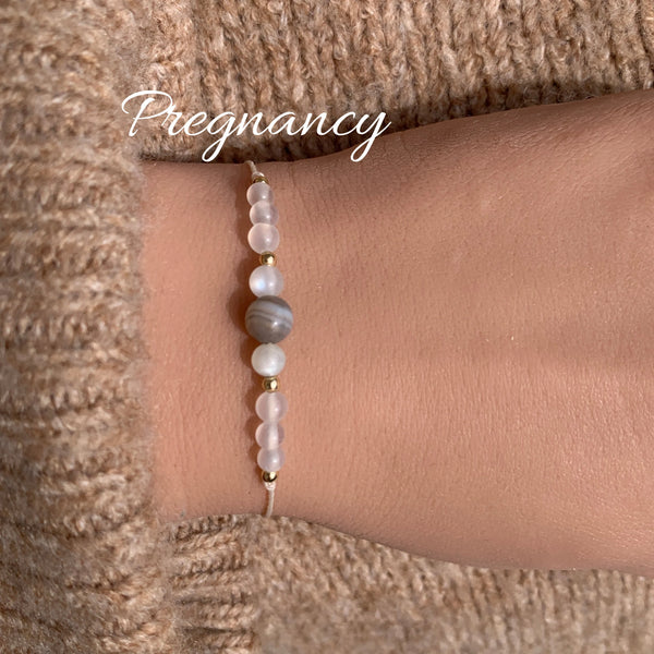 Schutzstein für die SCHWANGERSCHAFT & GEBURT Armband • Pregnancy • Botswana Achat • Mondstein • babyparty Geschenk • 14k gold filled