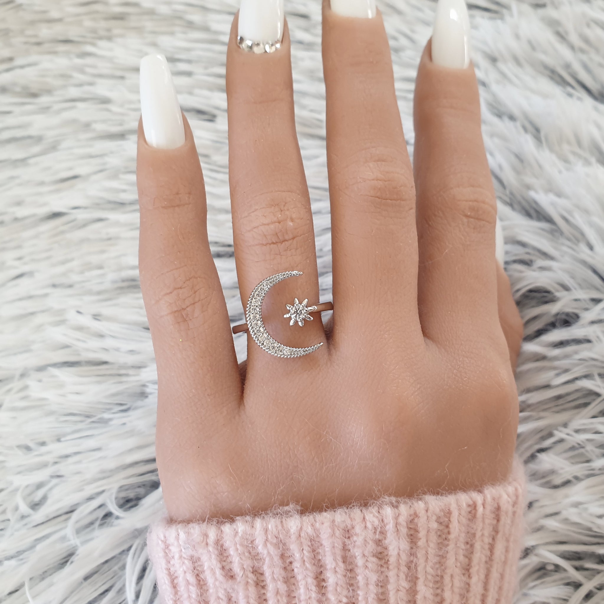 Luna Ring