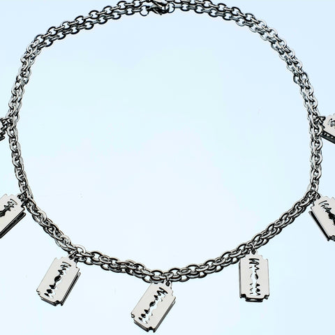 Chaîne ras du cou en acier inoxydable en acier inoxydable avec pendentif lame de rasoir