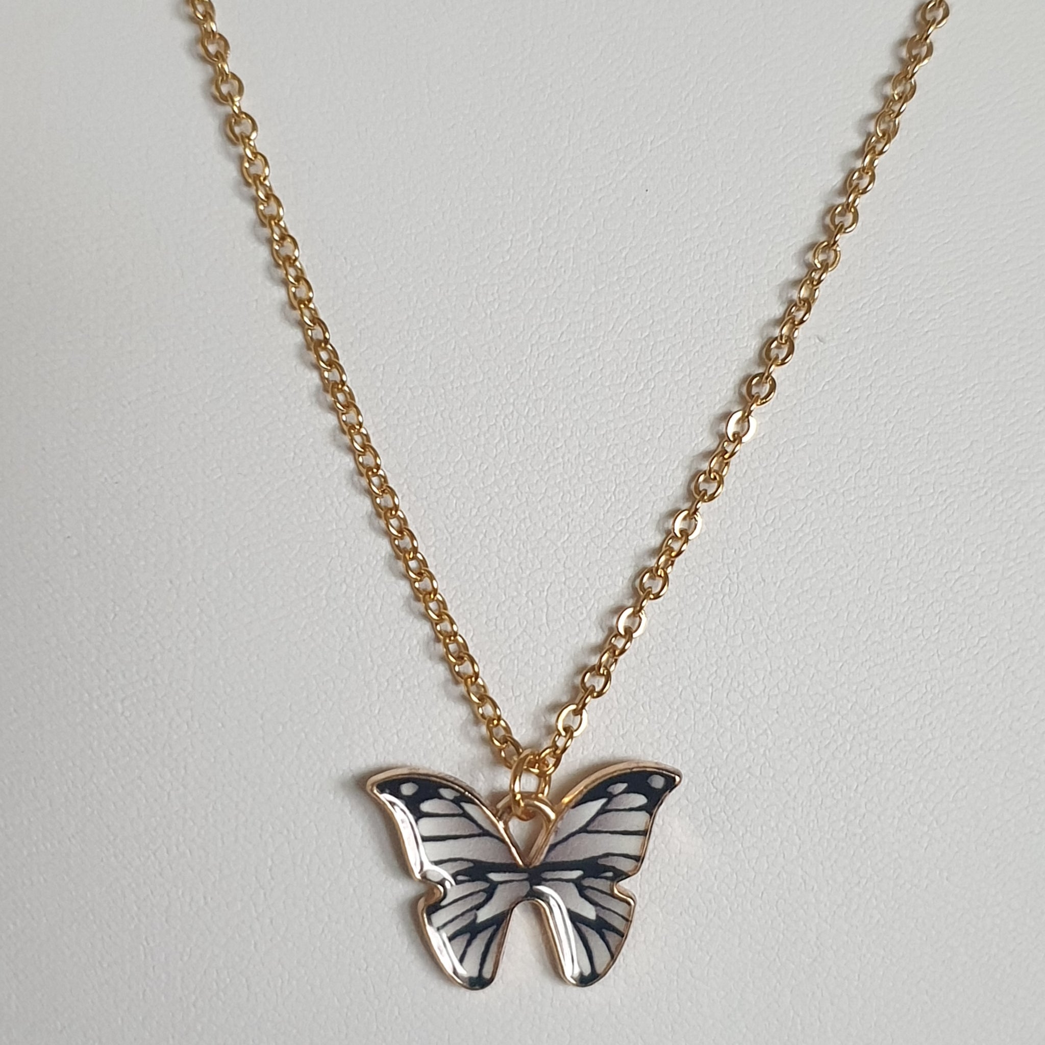 Fantasy butterfly - Halsketten aus Edelstahl in verschiedene Farben