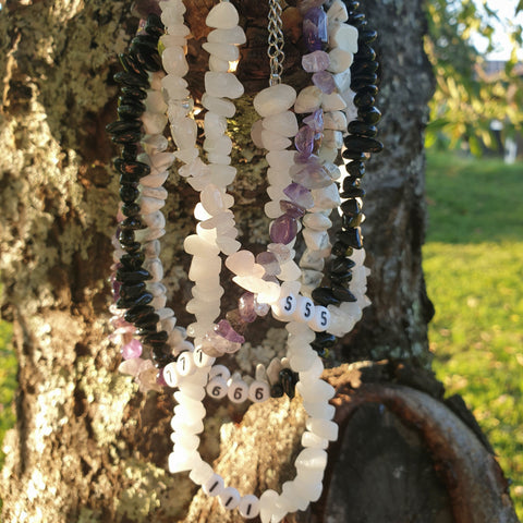 Engelszahlen Halskette Choker mit Natursteinen Heilsteinen und Edelstahl